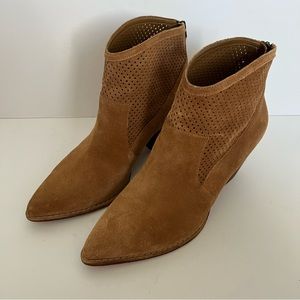 Treasure & Bond Camel Suede Bootie Sz 9.5